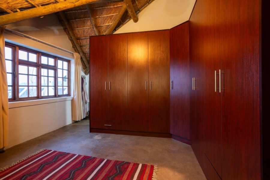 6 Bedroom Property for Sale in Wellington North Western Cape